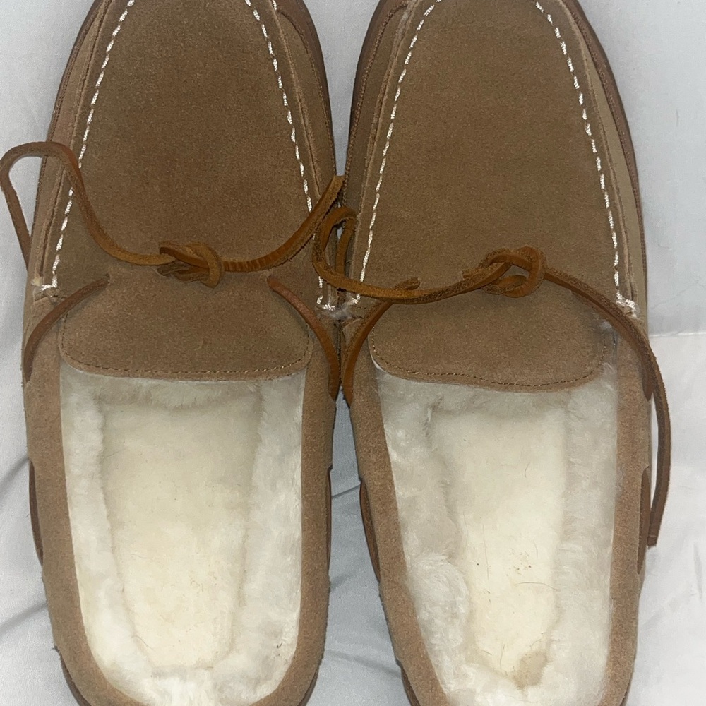 Duluth Trading Co Tan Loafers Slip-Ons with Moccasin Stitching